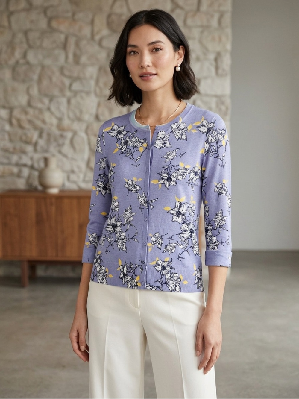 Halogen Light Purple Floral Knit Top with White Details Sz L fits like S viscose